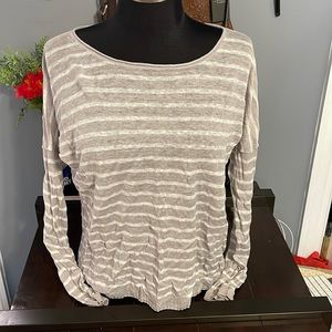 Vince striped sweater/top